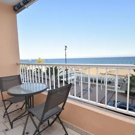 Familiar Caracola Playa Apartment *
